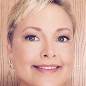 Meet your Posher, Dawn